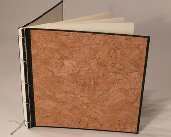 Beispiel Alben Bücher Kork