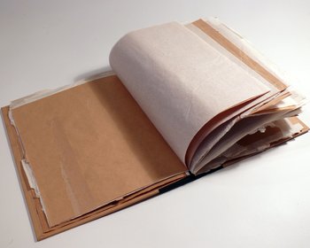Ansicht T215 3
Weil Bücher Packpapiere